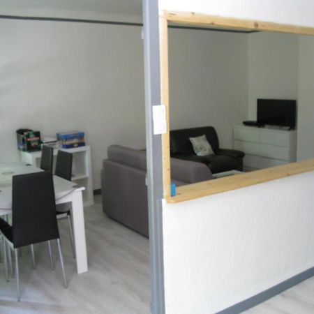 Location& Gites Sarrians Exterior photo